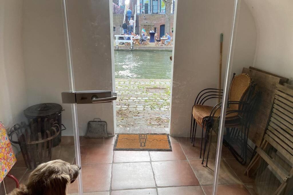 Werfkelder Aan De Oudegracht Apartment